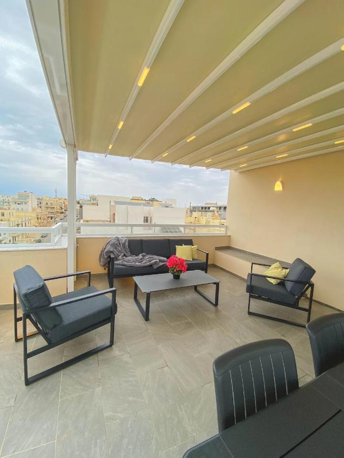 The Blue Mill Penthouse With Beautiful Views Διαμέρισμα Naxxar Εξωτερικό φωτογραφία